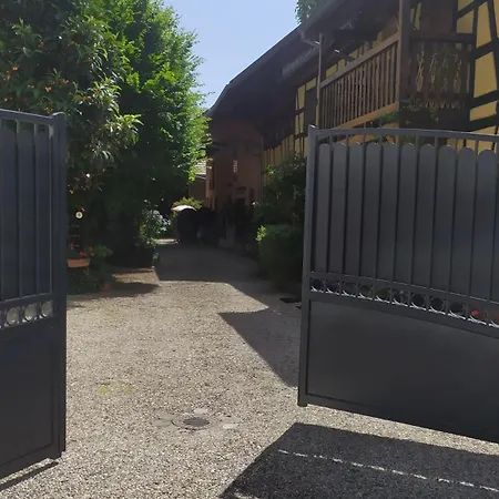 La Cour De J'anne - Geranium *